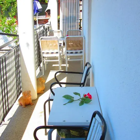 Studio Apartment In Pula * Vintijan