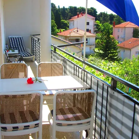Studio Apartment In Pula Apartmán *