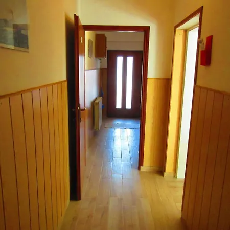 Studio Apartment In Pula