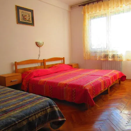Studio Apartment In Pula