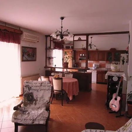 Studio Apartment In Pula Apartament