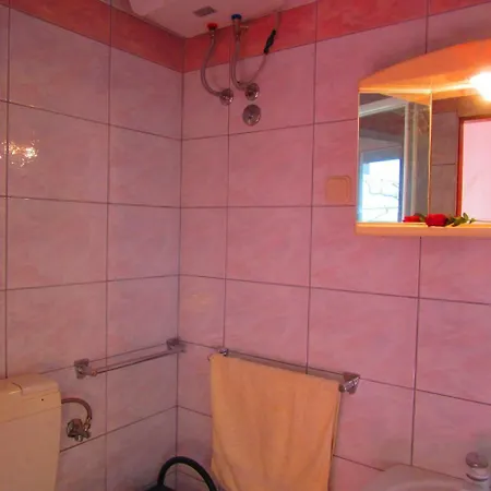 Studio Apartment In Pula Vintijan