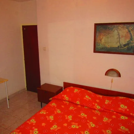 Studio Apartment In Pula Apartament Vintijan