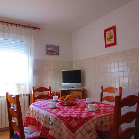 Studio Apartment In Pula Apartmán *