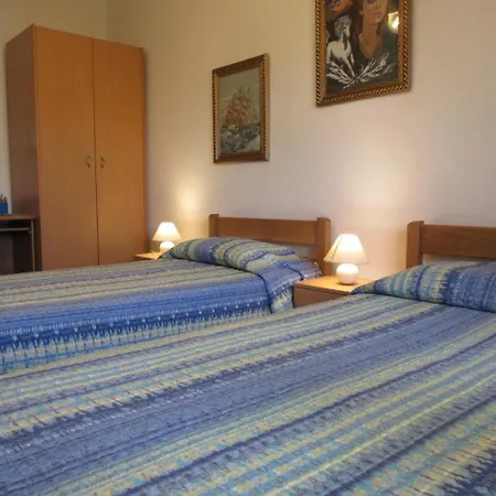 Studio Apartment In Pula Apartmán *