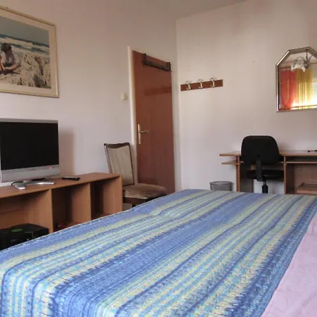 Studio Apartment In Pula * Vintijan