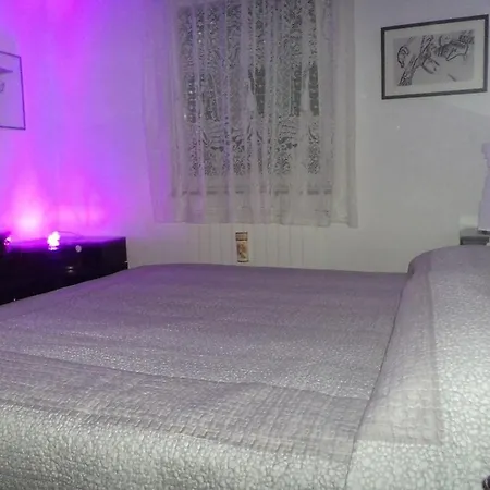 Studio Apartment In Pula