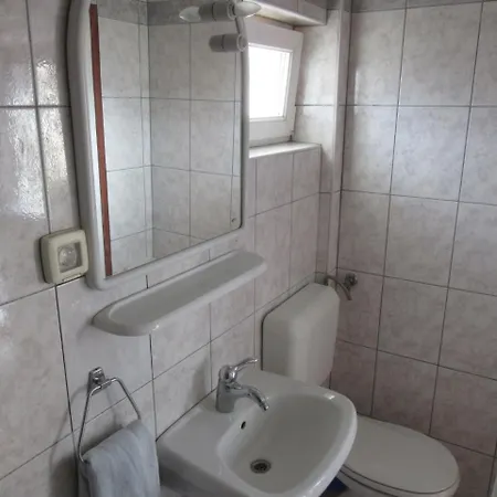 Studio Apartment In Pula *